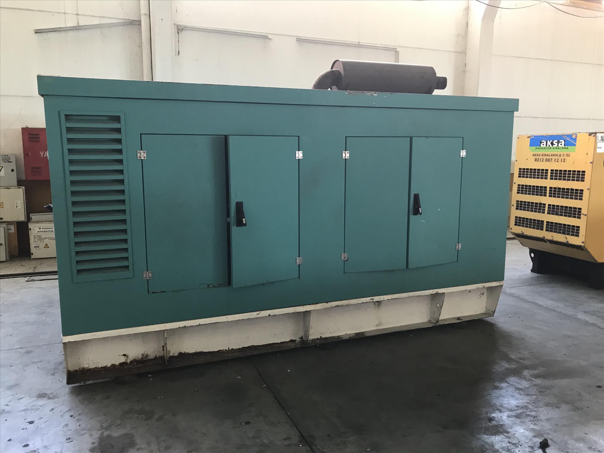 Emsa 275 kVA, Perkins Engine, 2000 Model, 380 Hours, Canopy 